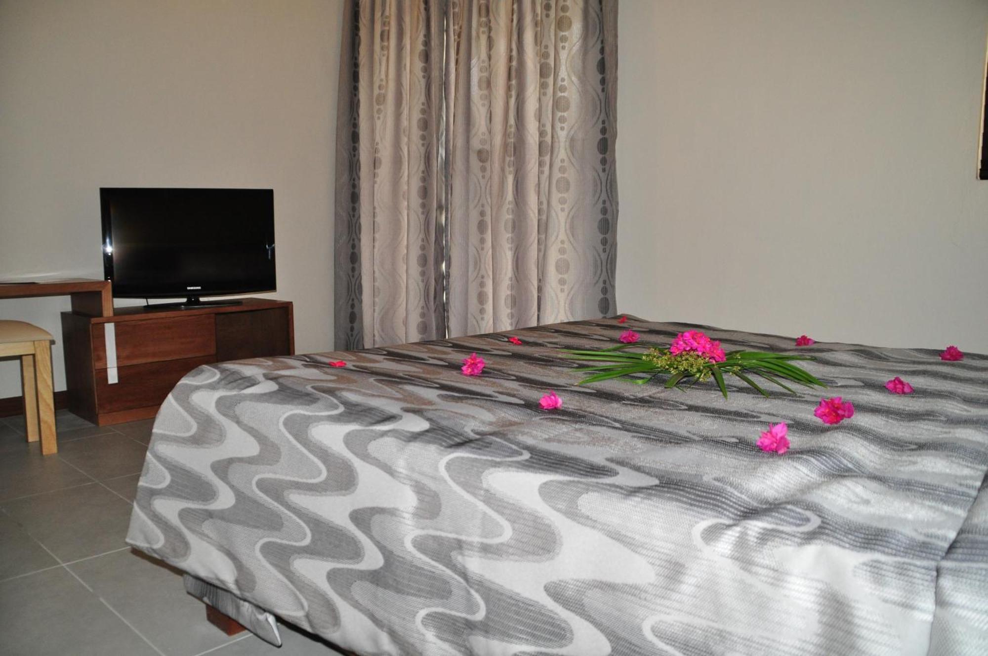 Casa Florida & Hotel Pereybere Beach