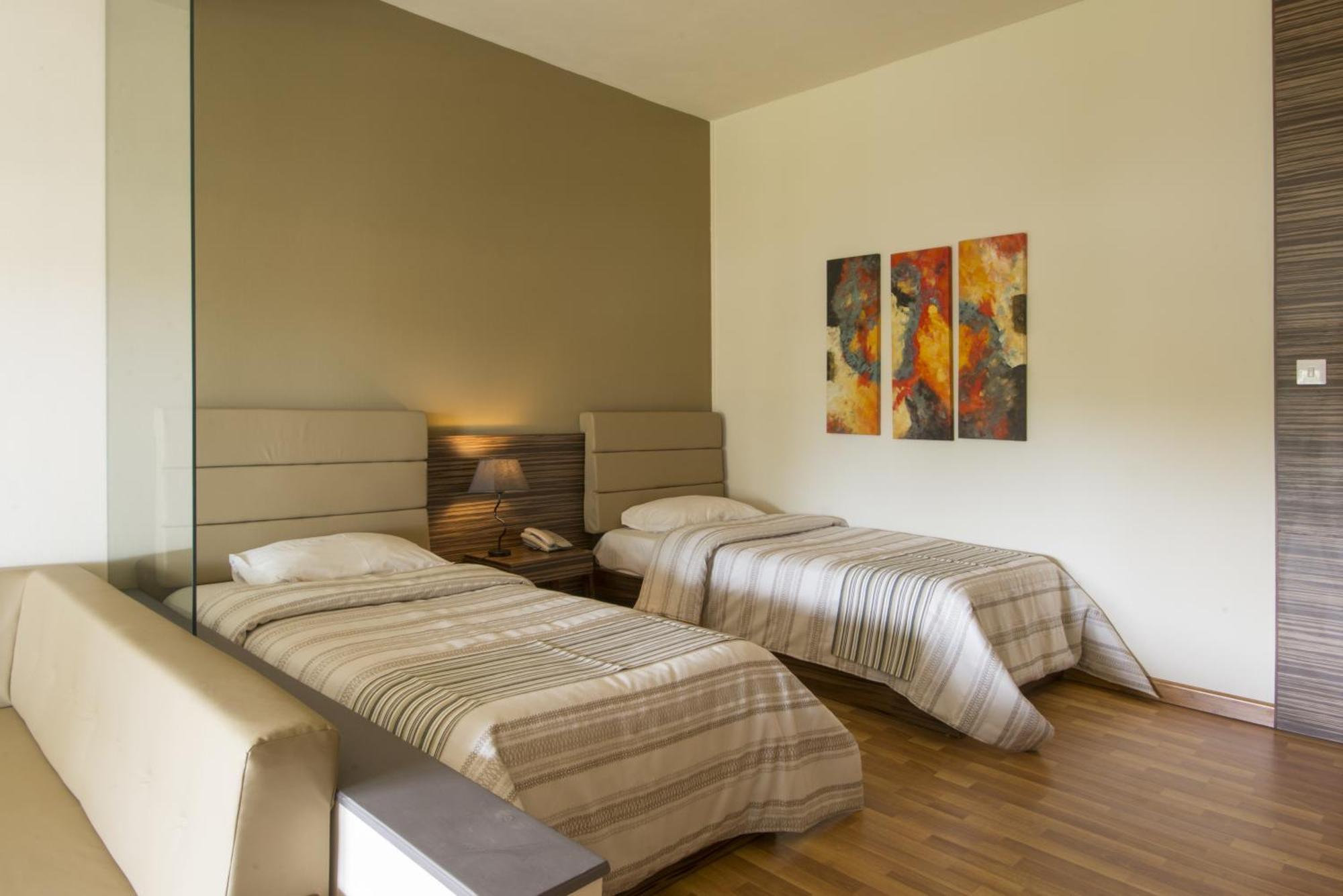 Casa Florida & Pereybere Beach